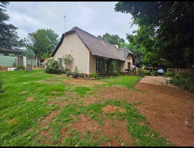 4 BEDROOM HOUSE FOR SALE IN GLEN MARAIS